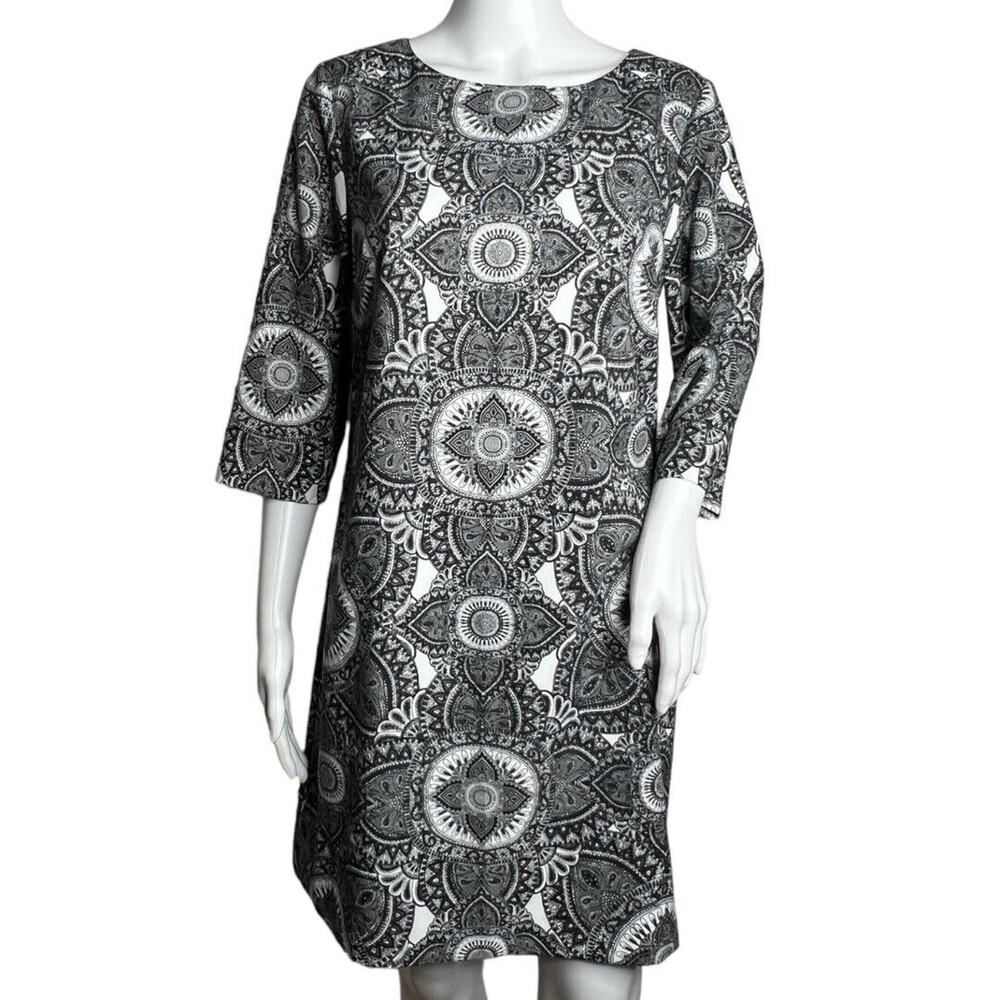 Banana Republic Factory Shift Dress White Gray Medallion Print 3/4 Sleeve Size 6